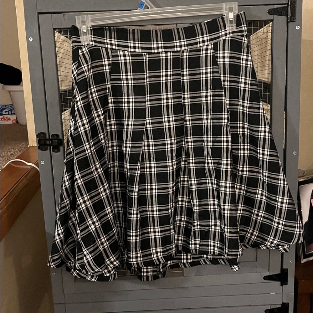 Torrid Black and White Plaid Skirt